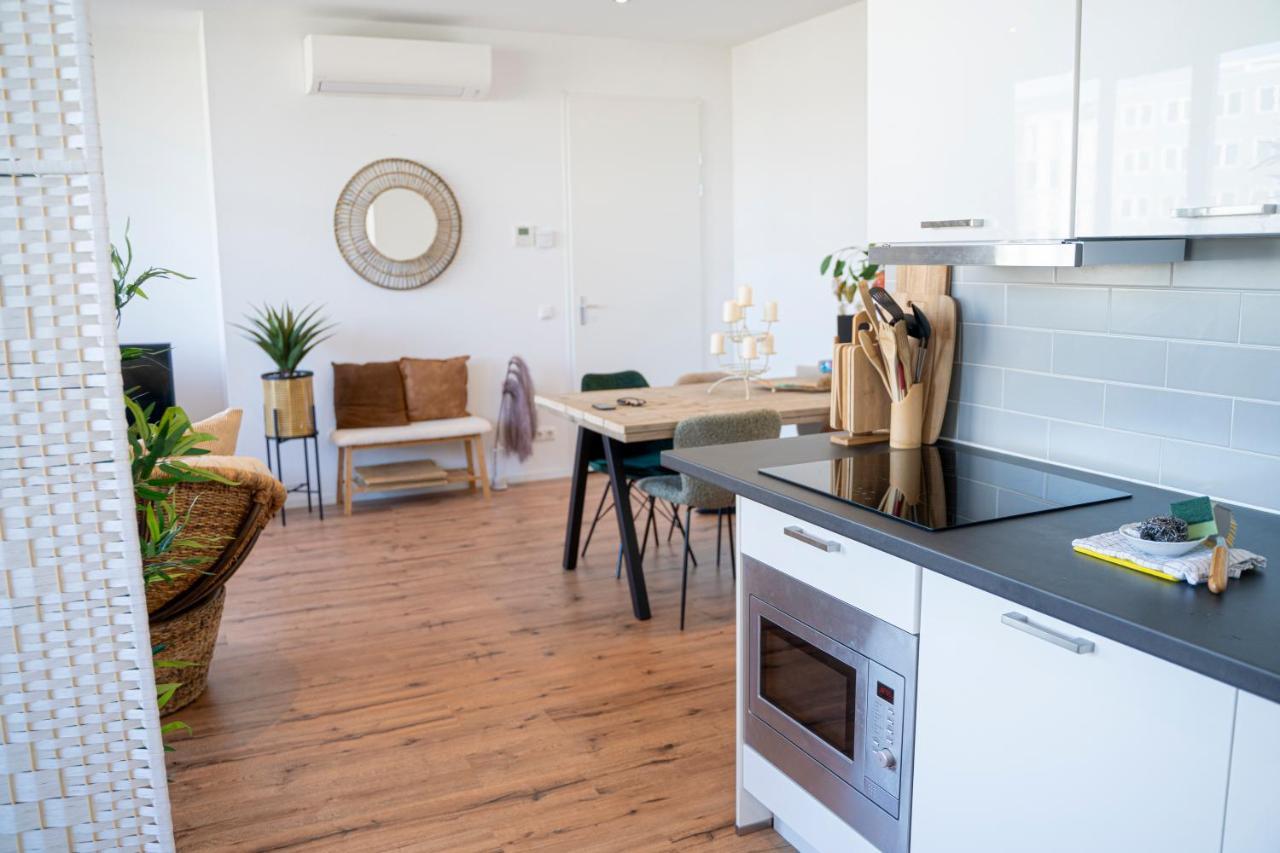 Nora Waterview Apartment เบรดา ภายนอก รูปภาพ